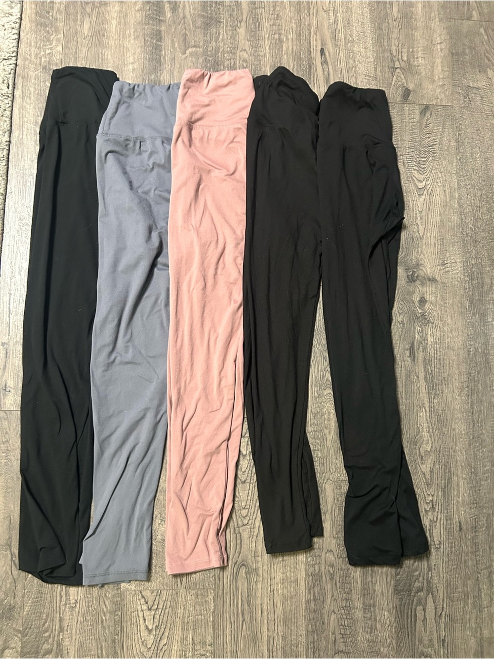 5 pairs of Comfort Stretch Women's Leggings — 3 Black, 1 Gray & 1 Pink